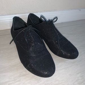 NWOT Gianni Bini Black Sparkle Flats